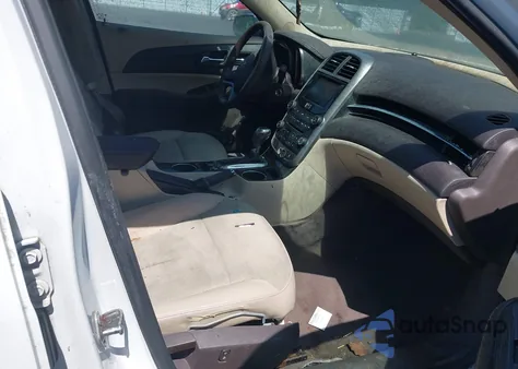 2015 Chevrolet Malibu 1Lt из США, поврежденный, VIN 1G11C5SL6FF200699